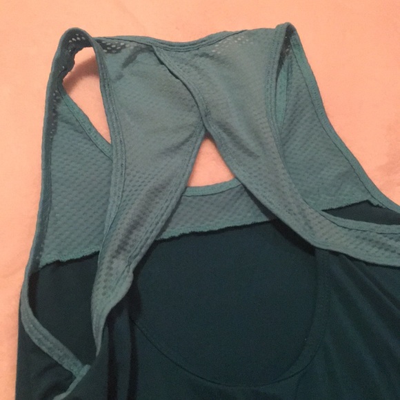 Danskin small (4-6) athletic top - Picture 4 of 4